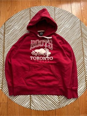 Roots Toronto Canada Red Hoodie (women’s M)